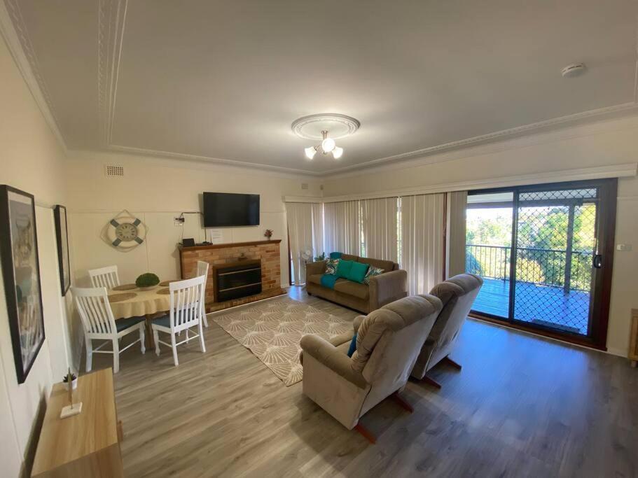Boyle'S Beach House - Fully Furnished 3 Bedroom Home. Secure Parking. Nambucca Heads Exterior photo