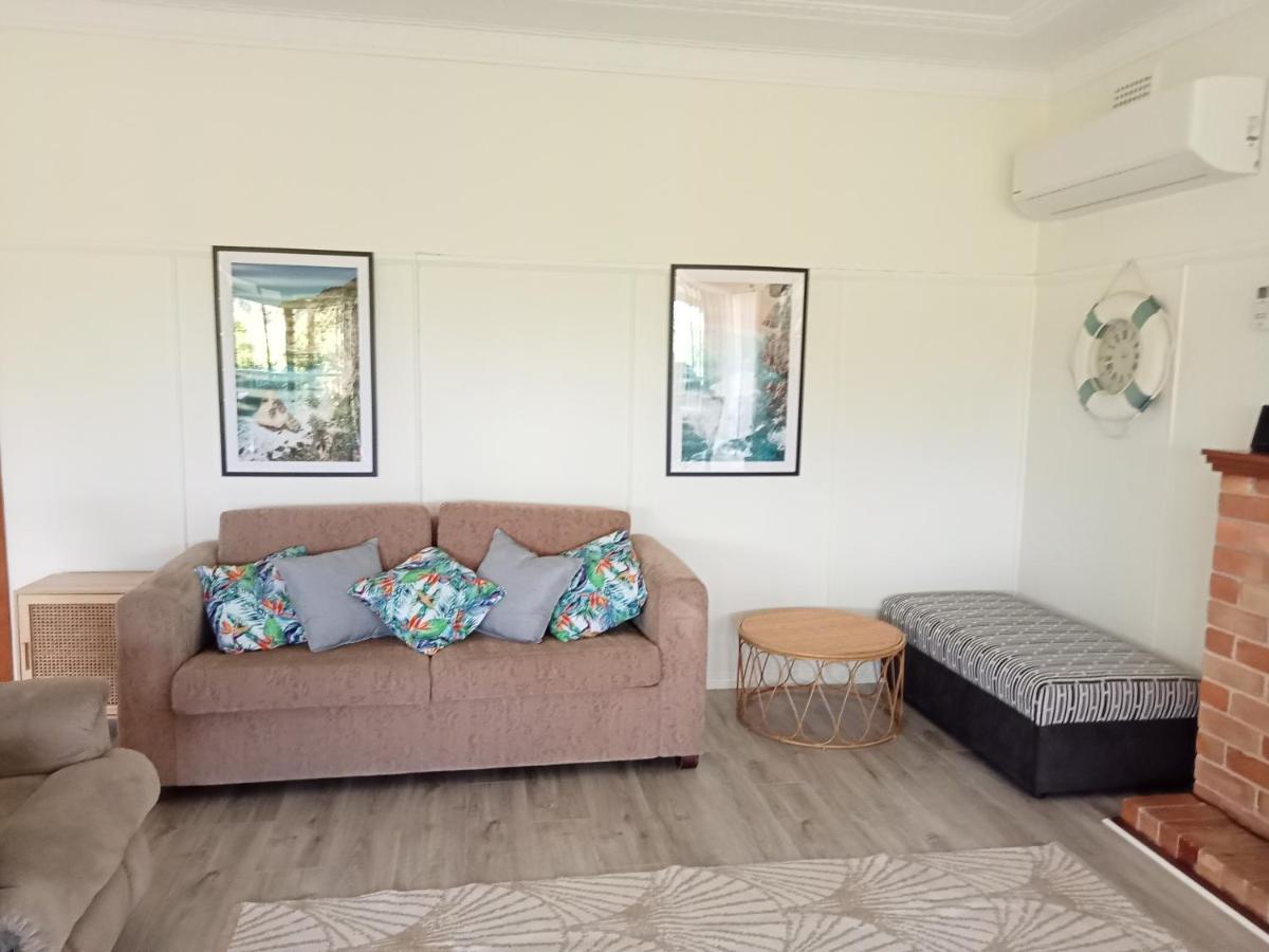 Boyle'S Beach House - Fully Furnished 3 Bedroom Home. Secure Parking. Nambucca Heads Exterior photo